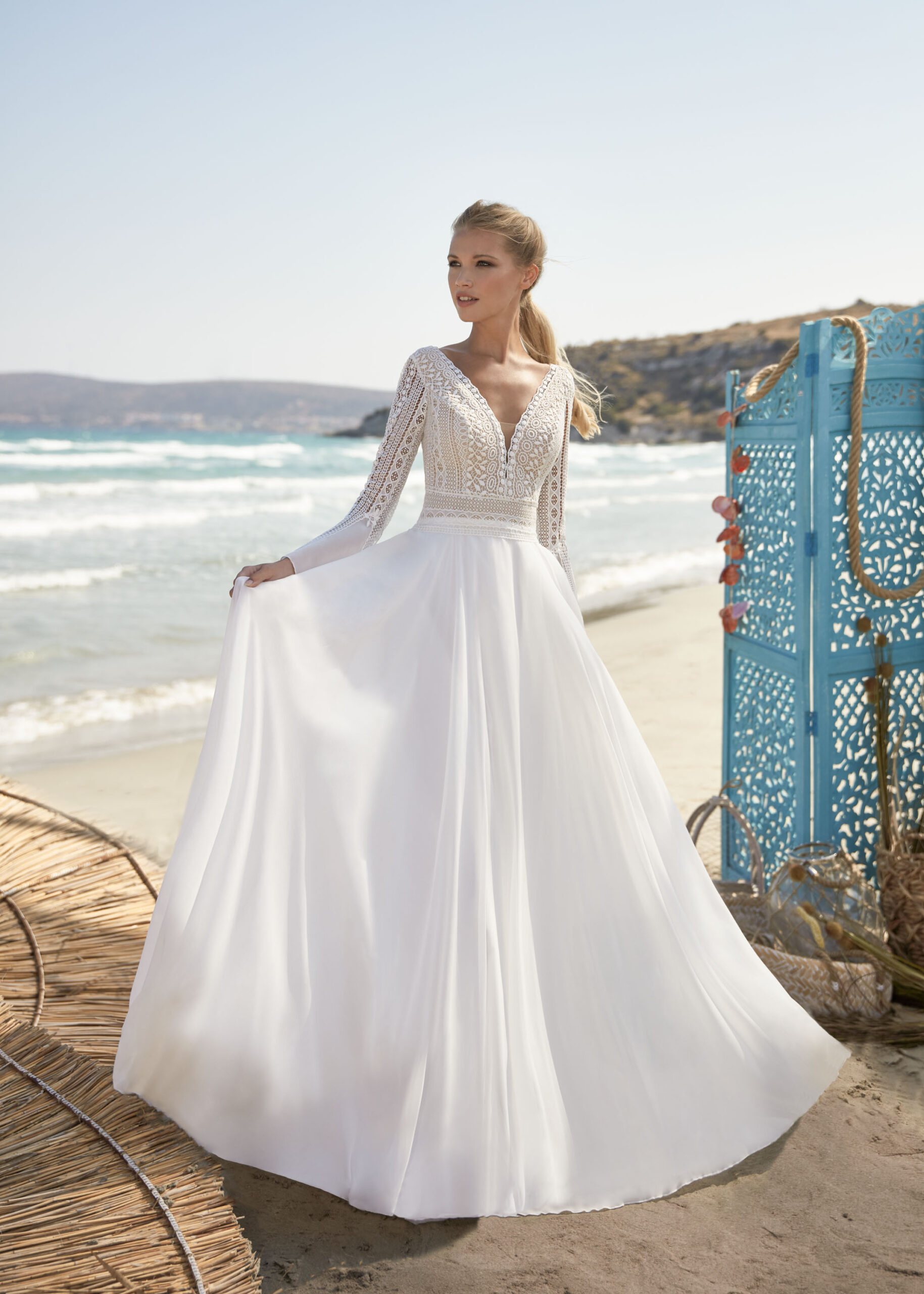 Boho Brautkleid Mit Hakelspitze Armeln Und Tiefem Rucken Pretty You