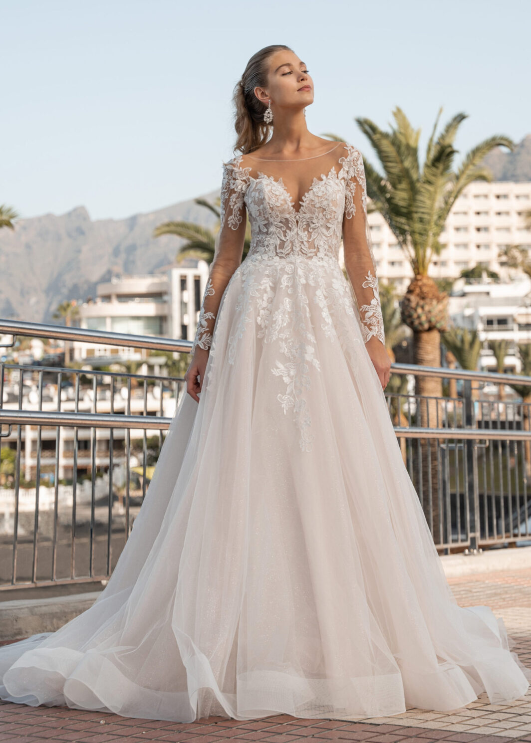 Madita - A-Linie mit abnehmbaren Ärmeln und Knopfleiste