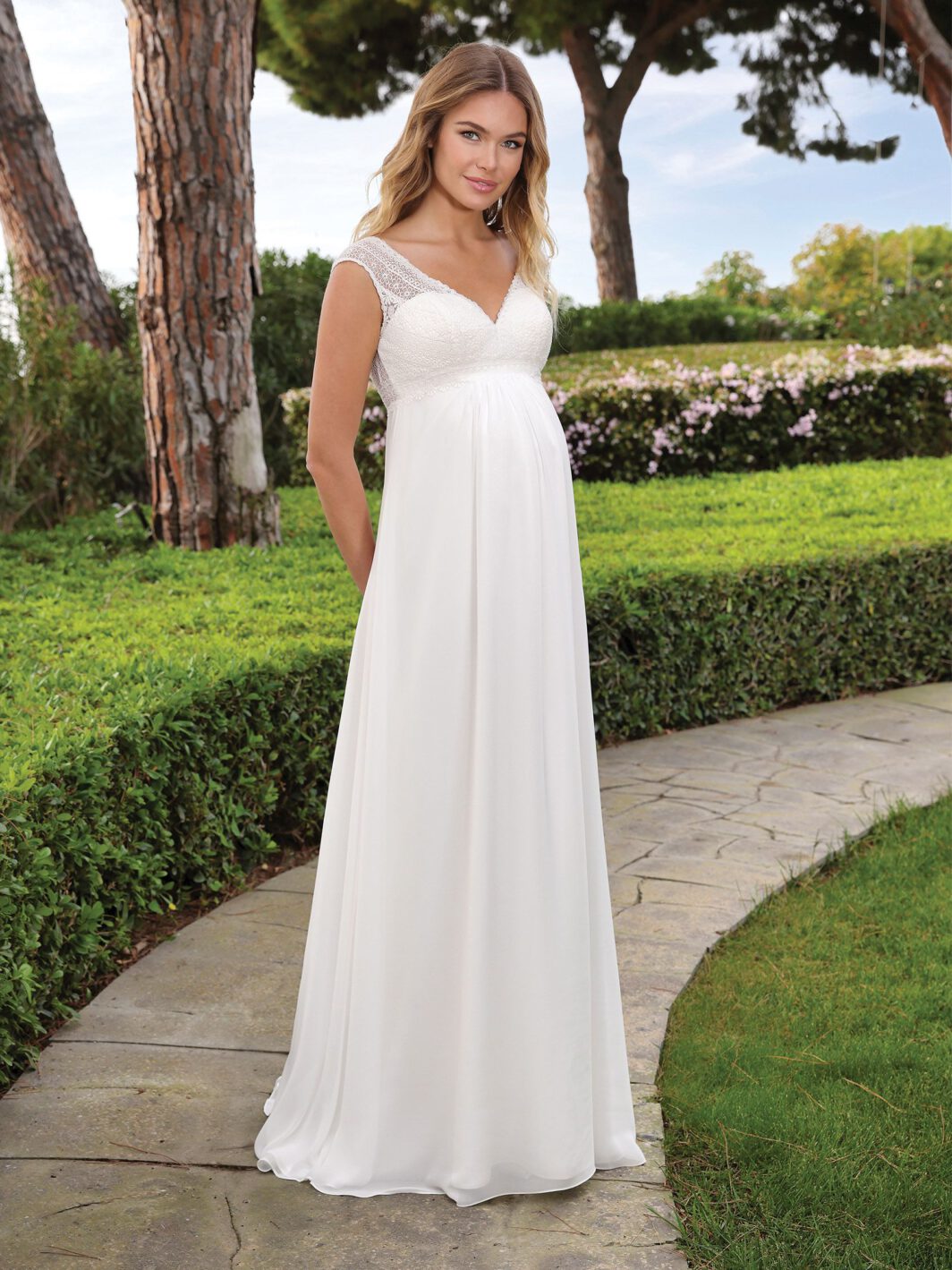 Amalinder - Umstandsbrautkleid mit Boho-Spitze und breiten Trägern