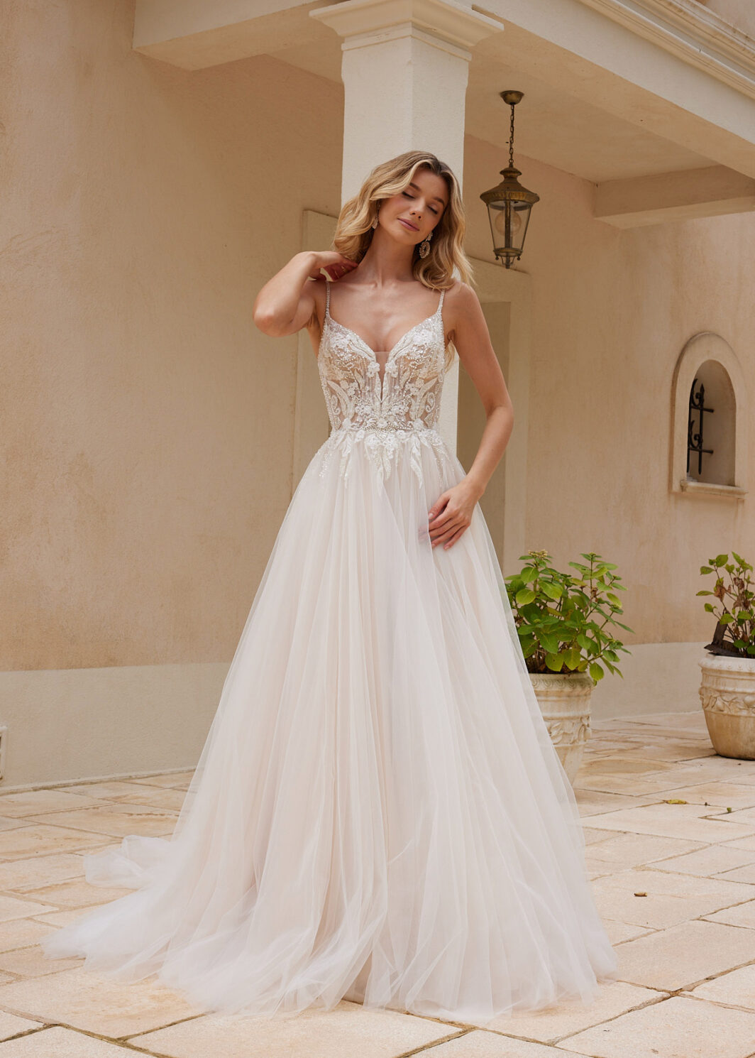 Maxima - A-Linie mit Spaghettiträgern, Spitze und Glitzer