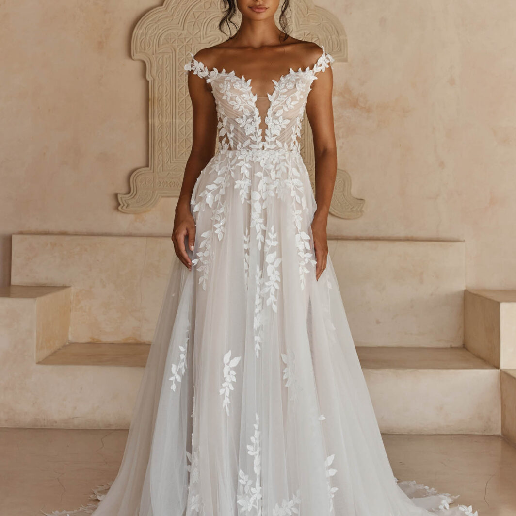 Landon - A-Linie mit Blätterspitze und tiefem Ausschnitt