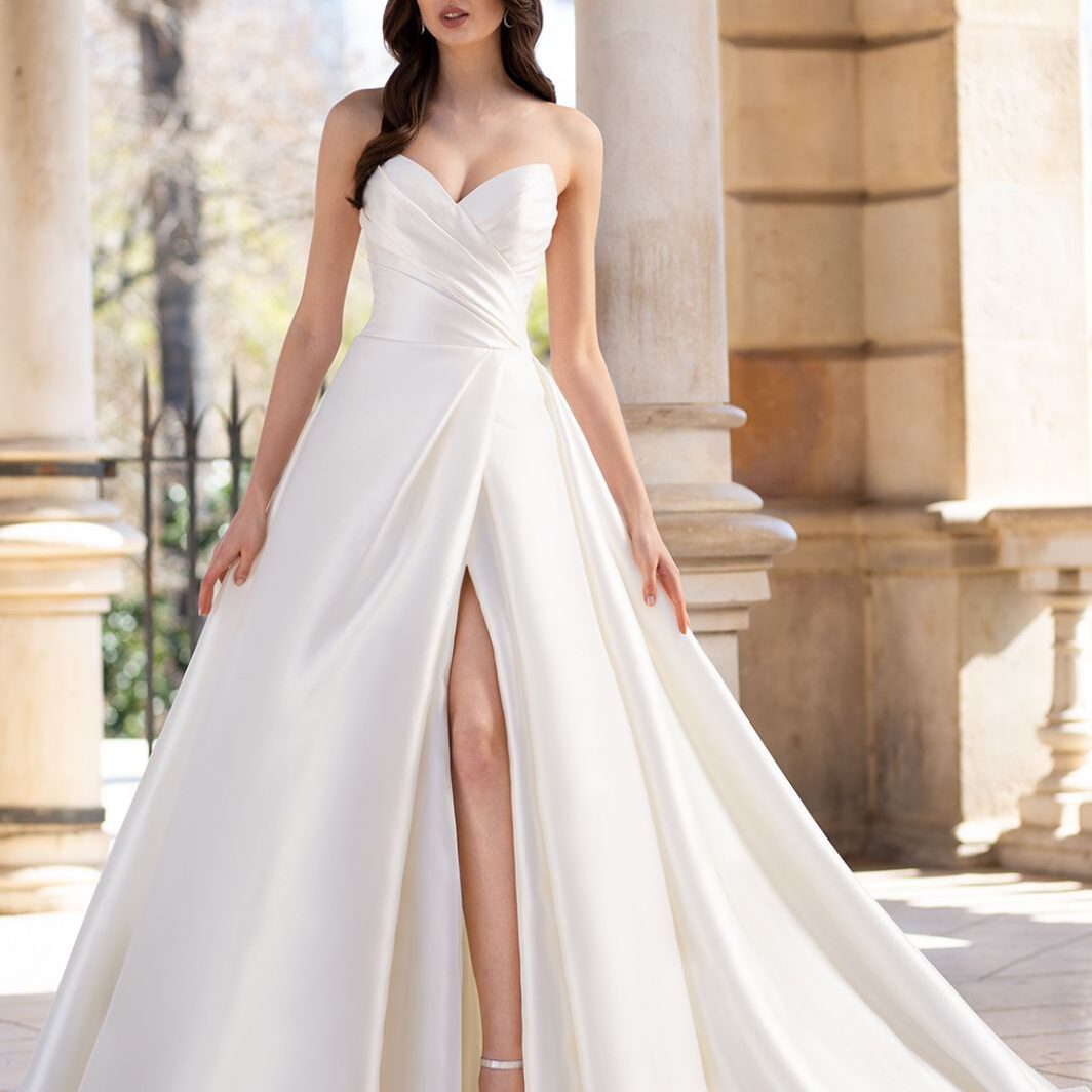 Rose - schlichtes Brautkleid mit Herzausschnitt