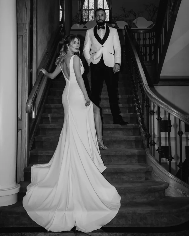 Bist du auf der Suche nach deinem Brautkleid? Dann probier dich bei uns in absoluter Privatsphäre durch verschiedene Stile von internationalen Top Designern 🤍

Alle freien Termine sowie verfügbare Kleider findest du auf unserer Website unter www.prettyyou-brautmode.de (Link in Bio) 🤍

Konzept & Organisation: @innagrebe_wedding & @mj.decoration_geschenke
Fotografie: @innagrebe_wedding
Location: @wachtelhof
Tablesetting: @mj.decoration_geschenke
Floristik: @eventfloristikbyklara
Torte: @tortenhaus53_bremerhaven
Styling: @ganna.vaske
Brautmode: @prettyyoubrautmode
Herrenanzug: @modehausschult
Schmuck: @dalou_jewelry
Papeterie: @kleinekarte
Modelcouple: now_lidia & Rafael
Single Bride: @lisaawg

#Brautmode #Brautkleider #Stade #Hamburg #Bremen #Cuxhaven #Oldenburg #Bremerhaven #Brautkleid #heiraten #Hochzeit #Bridetobe #Braut2026 #Braut2025 #heiratenincuxhaven #heirateninoldenburg #heirateninbremen #heirateninstade #heirateninbremerhaven #trends #verlobt #verlobung #bridetobe #cleanebrautkleider #2026